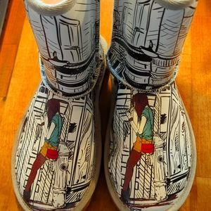 Goby Alaska black and white City faux fur women' boot. Size 40 (10).